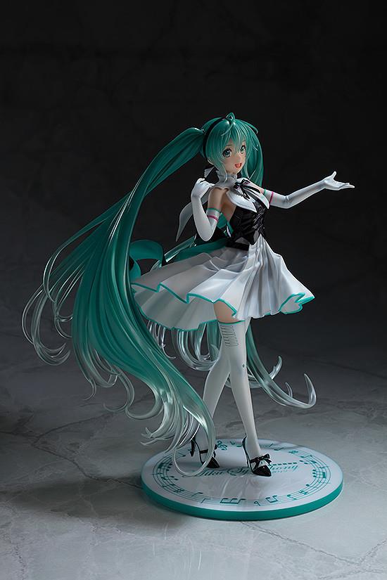 Vocaloid: Hatsune Miku 2019 Symphony Ver. 1/8 Scale Figurine