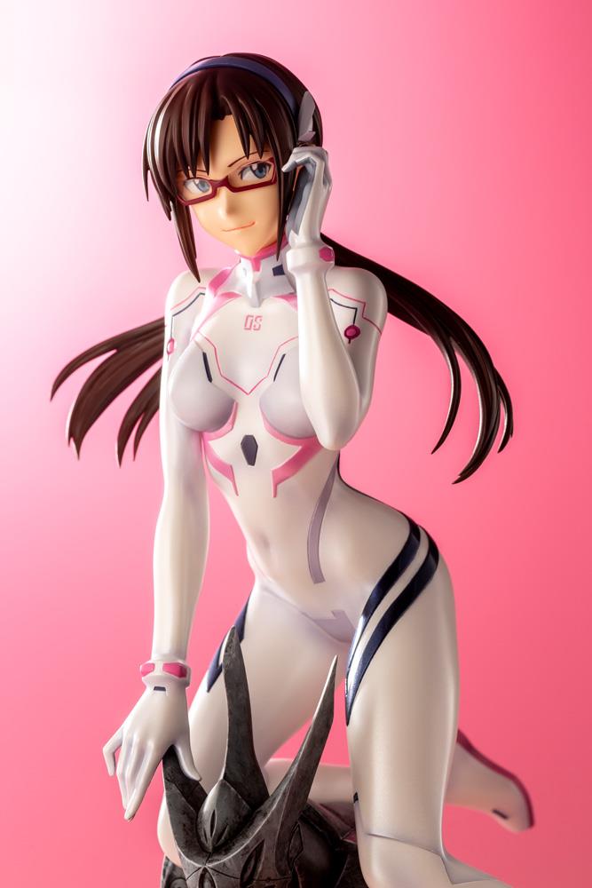Evangelion: Makinami Mari Illustrious White Plugsuit Ver. 1/6 Scale Figurine