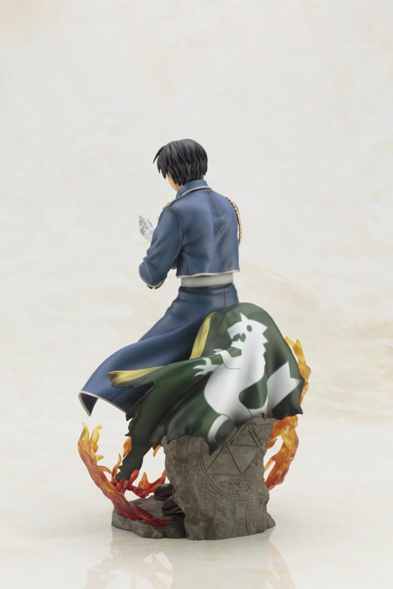 Fullmetal Alchemist: Roy Mustang ArtFX-J 1/8 Scale Figure