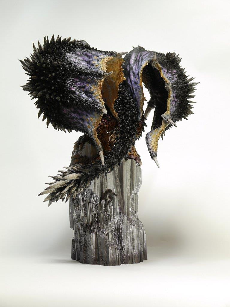 Monster Hunter: Builder Creators Model Nergigante Figure