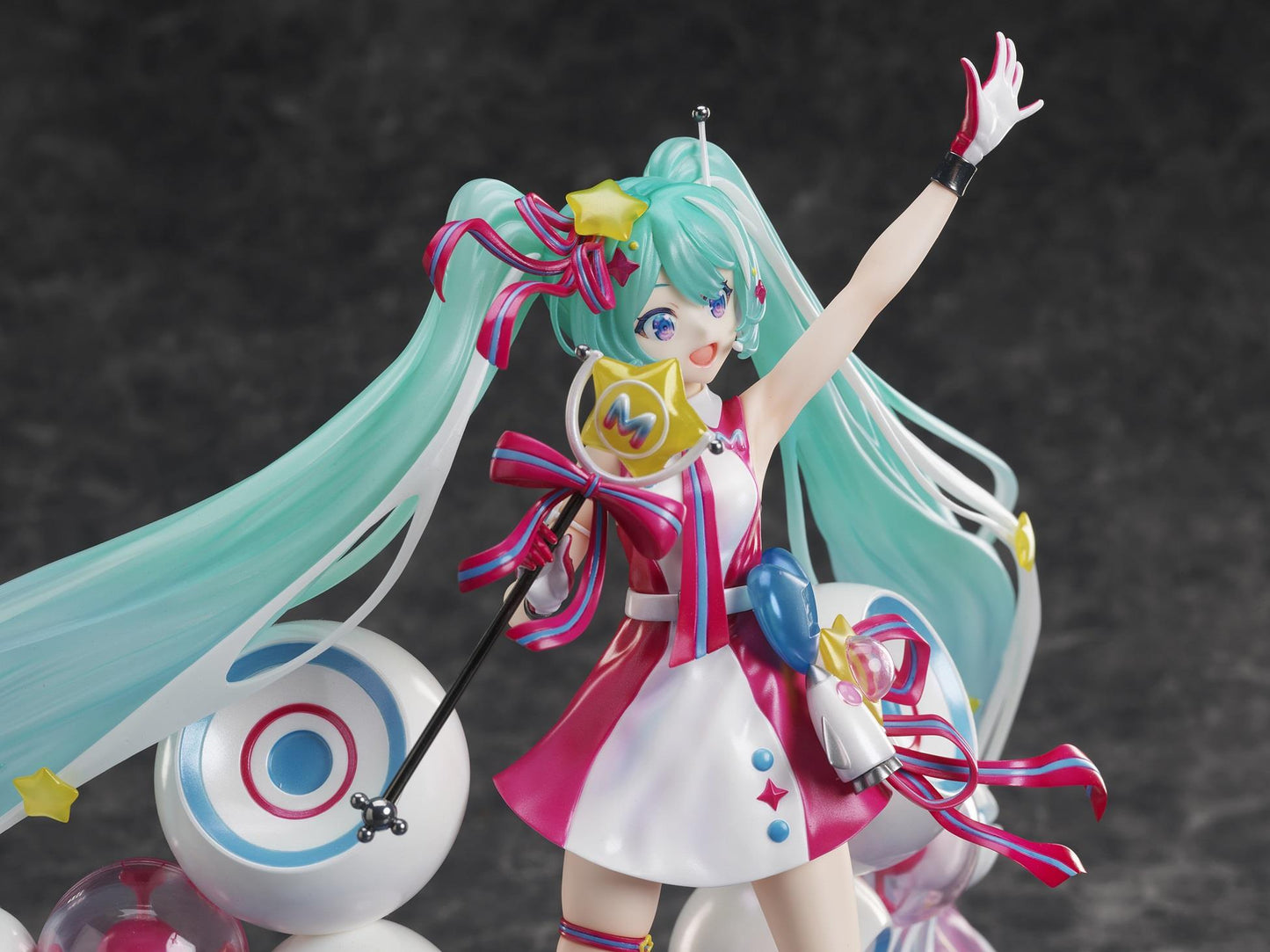 Vocaloid: Hatsune Miku Magical Mirai 10th Anniversary 1/7 Scale Figurine