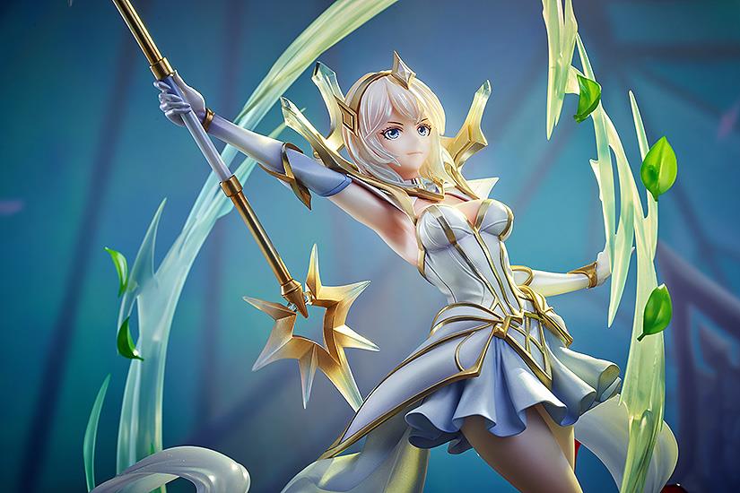 League of Legends: Elementalist Lux 1/7 Scale Figurine