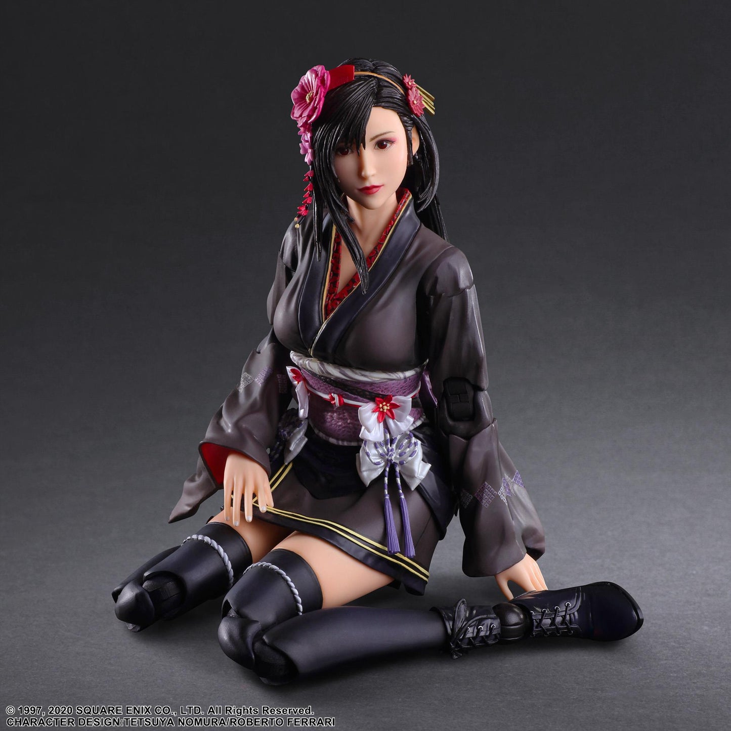 Final Fantasy VII: Tifa Lockhart -Exotic Dress Ver.- Play Arts Kai