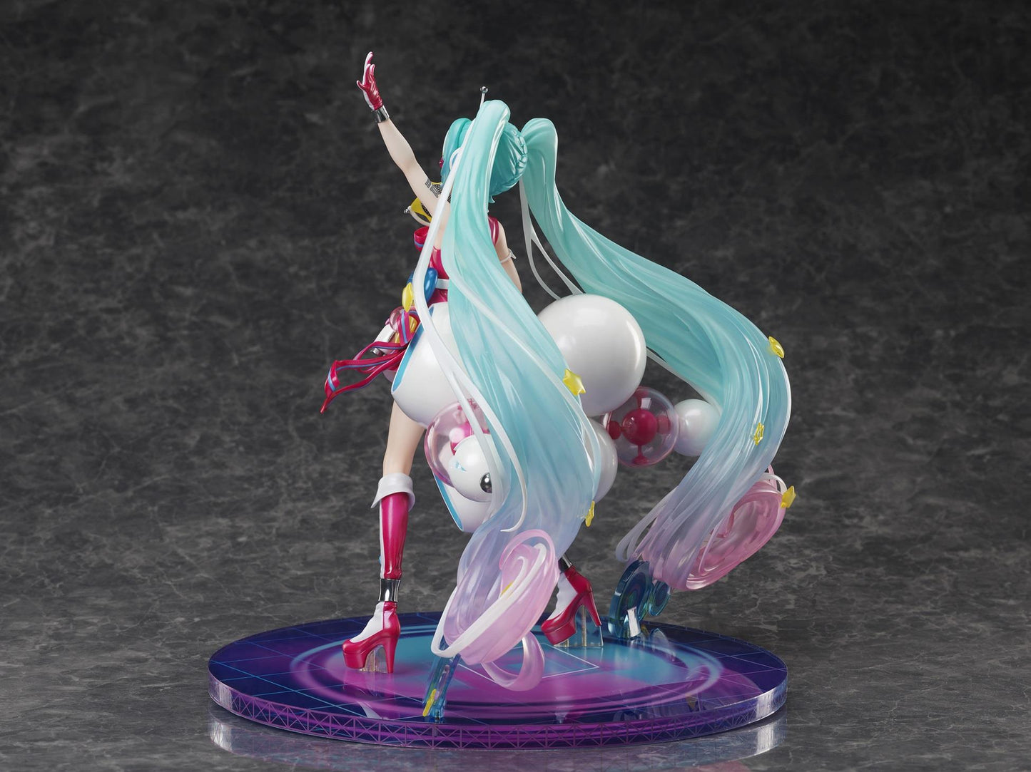 Vocaloid: Hatsune Miku Magical Mirai 10th Anniversary 1/7 Scale Figurine
