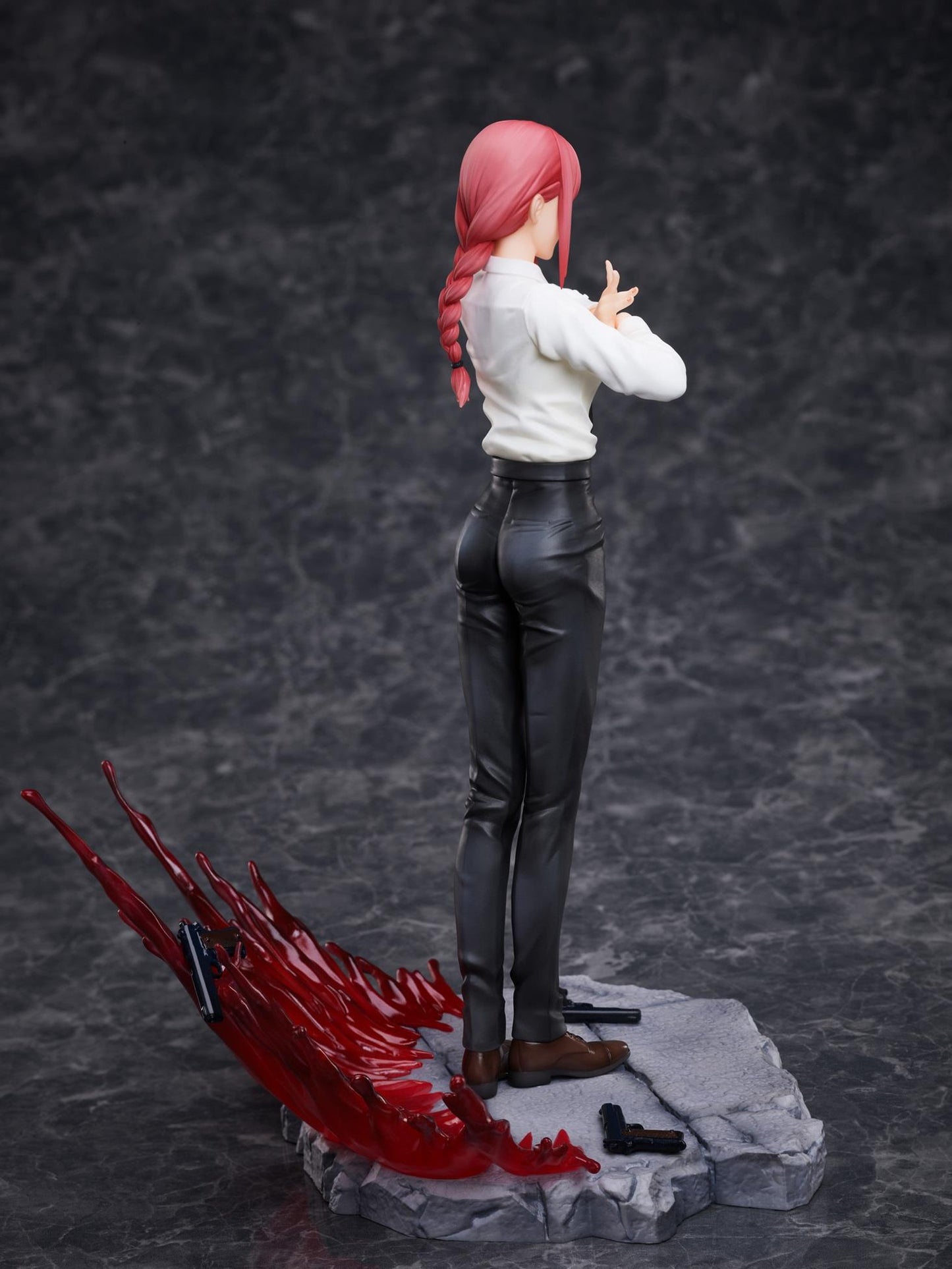Chainsaw Man: Makima 1/7 Scale Figurine