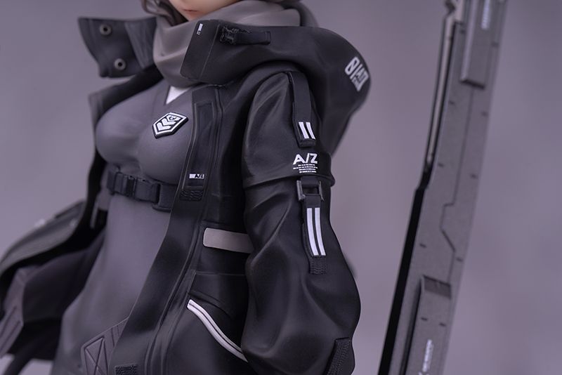 A-Z: [B] 1/7 Scale Figurine