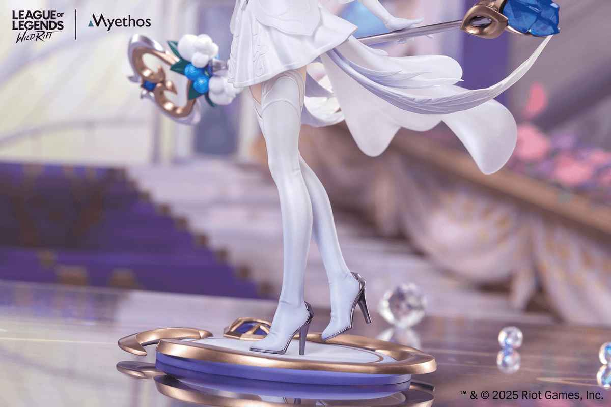 League of Legends: Crystal Rose Lux Gift+ 1/8 Scale Figurine