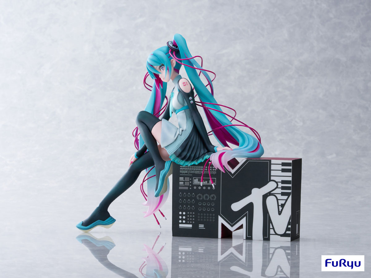 Vocaloid: Hatsune Miku X MTV 1/7 Scale Figurine