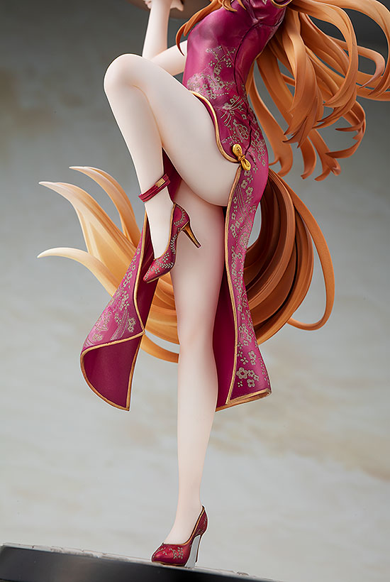 Spice and Wolf: Holo Chinese Dress Ver. 1/7 Scale Figurine