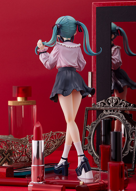 Vocaloid: Miku the Vampire ver. L Size POP UP PARADE Figurine