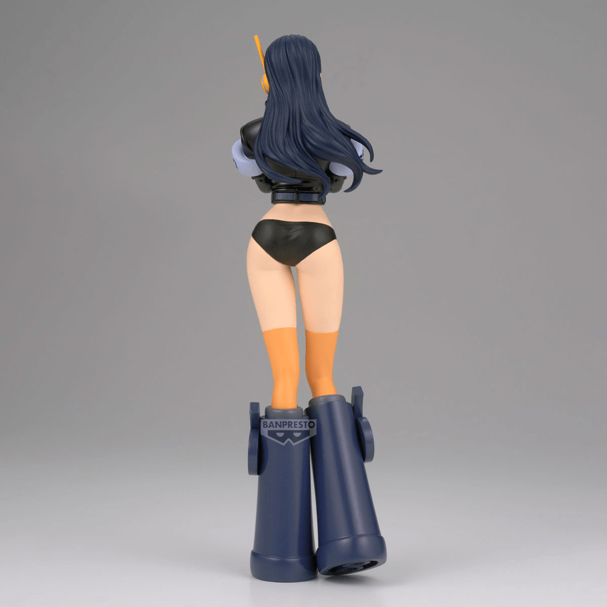 One Piece: Nico Robin -Egghead Ver.- Glitter&Glamours Prize Figure