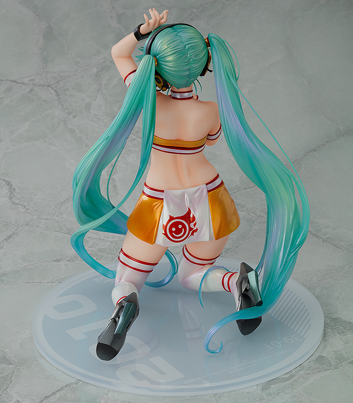 Vocaloid: Racing Miku 2010 Ver. 1/7 Scale Figurine