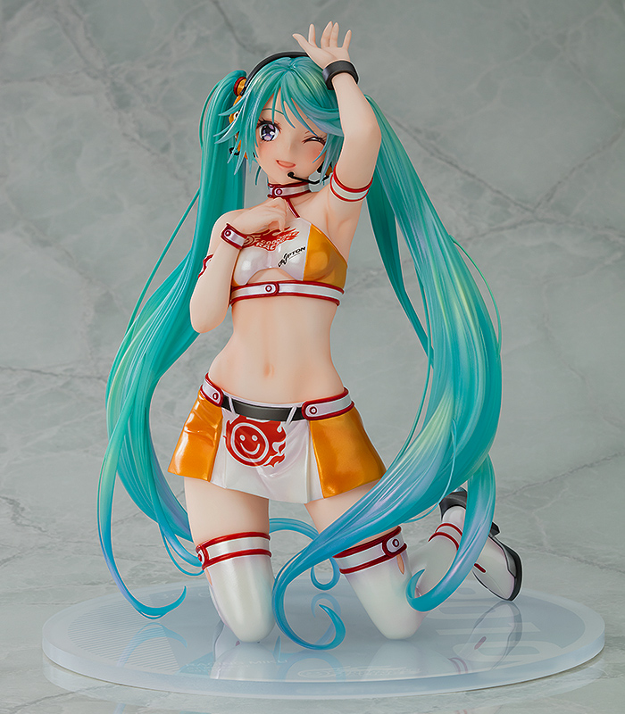 Vocaloid: Racing Miku 2010 Ver. 1/7 Scale Figurine