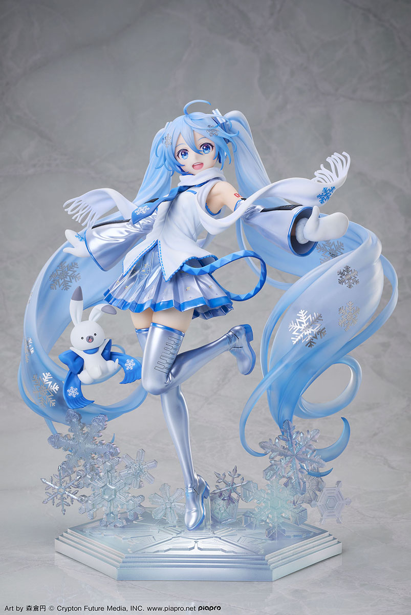 Vocaloid: Snow Miku Sky Town 10th Anniversary 1/7 Scale Figurine