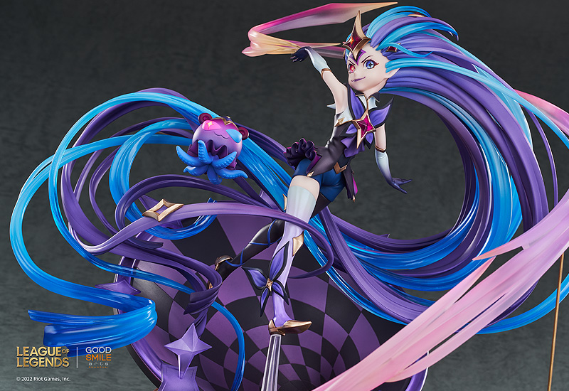 League of Legends: Star Guardian Zoe 1/7 Scale Figurine