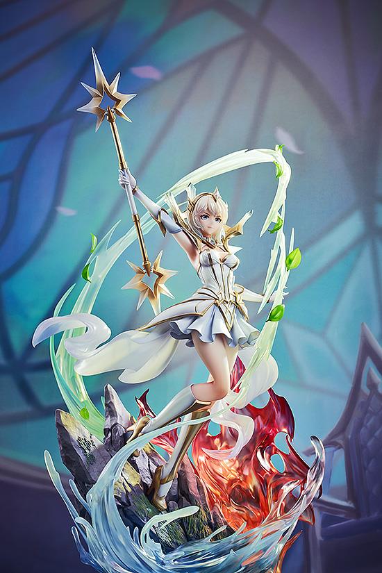 League of Legends: Elementalist Lux 1/7 Scale Figurine