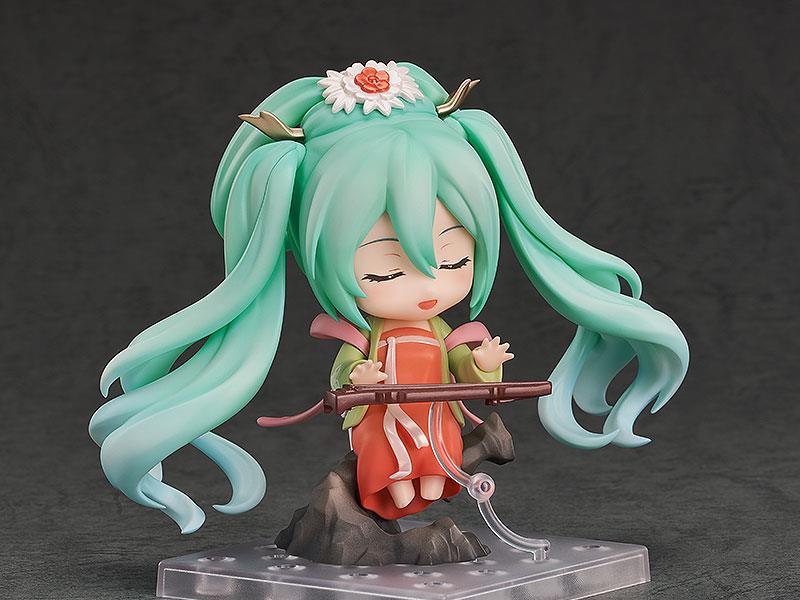 Vocaloid: 1971 Hatsune Miku: Gao Shan Liu Shui Ver. Nendoroid