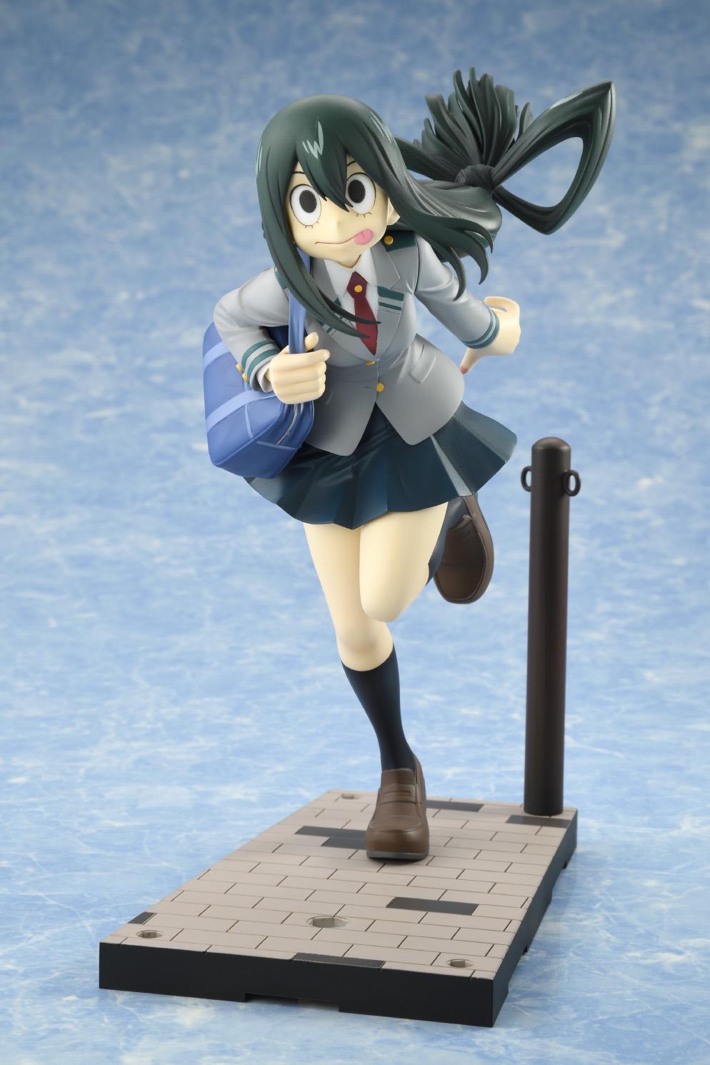 My Hero Academia: Tsuyu Asui School Uniform Ver. 1/8 Scale Figurine