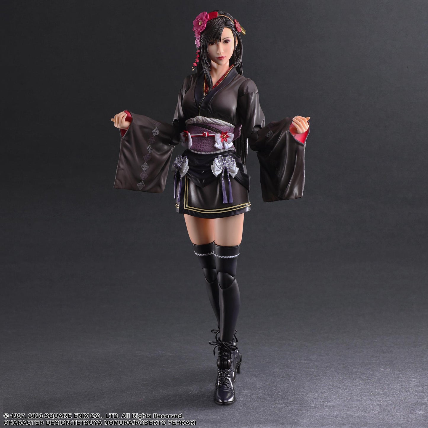 Final Fantasy VII: Tifa Lockhart -Exotic Dress Ver.- Play Arts Kai