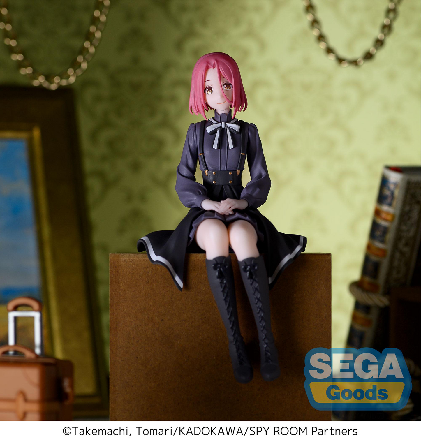 Spy Classroom: Grete Perching Prize Figure