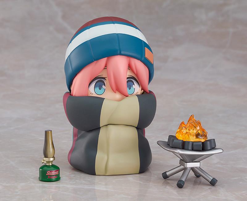 Laid-Back Camp: 1623-DX Nadeshiko Kagamihara Solo Camp ver. DX Edition Nendoroid