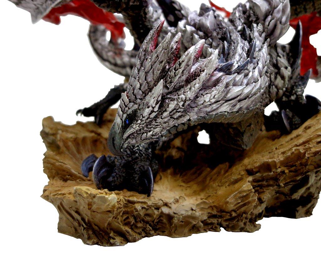 Monster Hunter: Valphalk Builder Creators Model Figurine