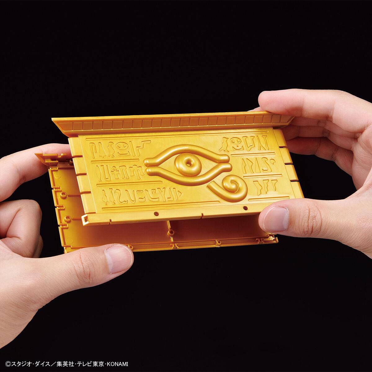 Yu-Gi-Oh!: Ultimagear Gold Sarcophagus Model