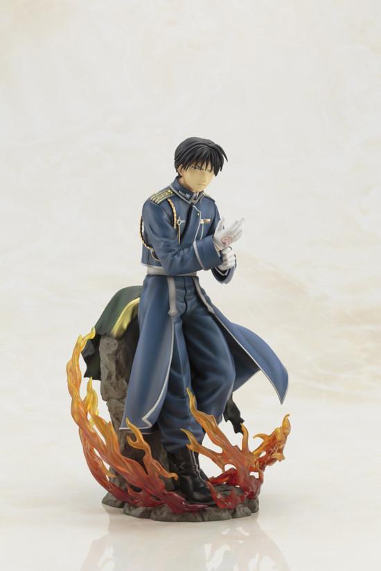 Fullmetal Alchemist: Roy Mustang ArtFX-J 1/8 Scale Figure