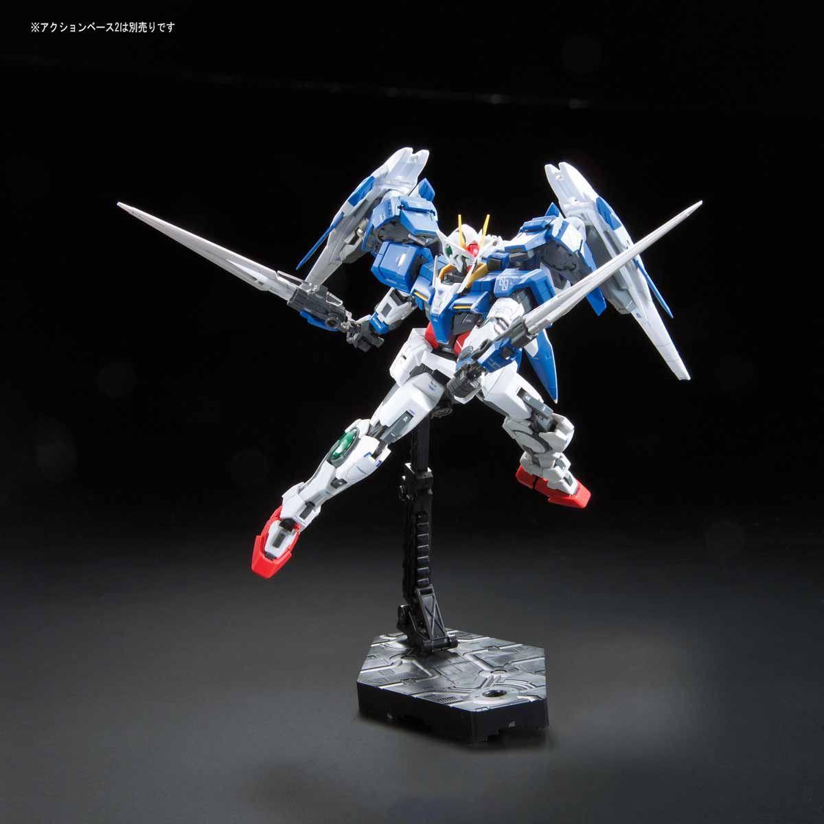 Gundam: Gundam 00 + 00 Raiser RG Model