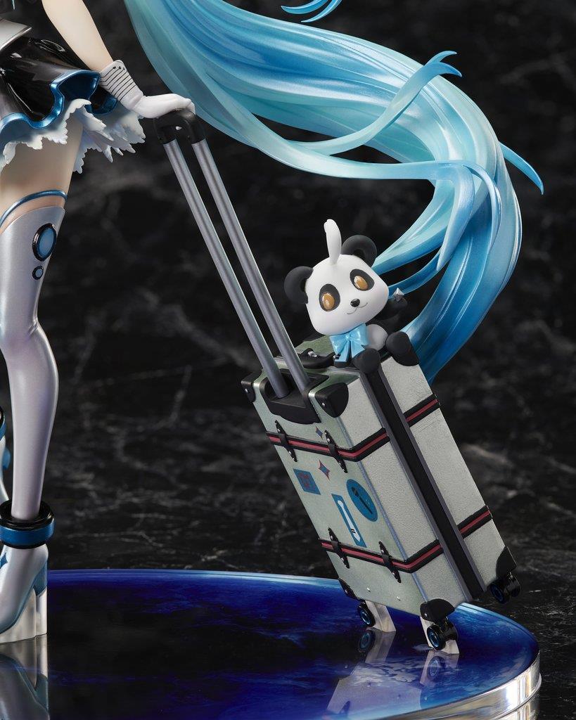Vocaloid: Miku with You 2018 1/7 Scale F:NEX Figure