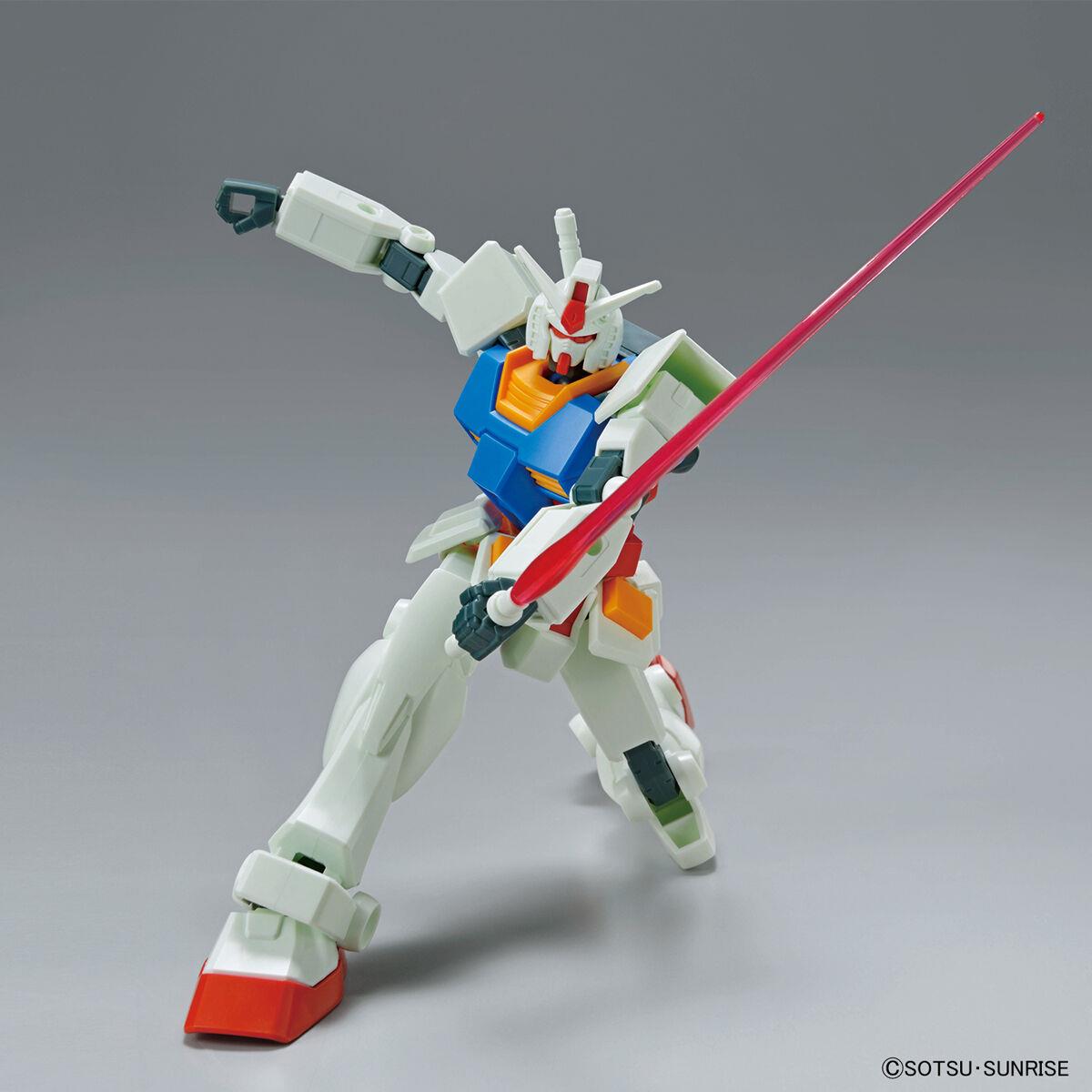 Gundam: RX-78-2 Gundam (Full Weapon Set) EG Model