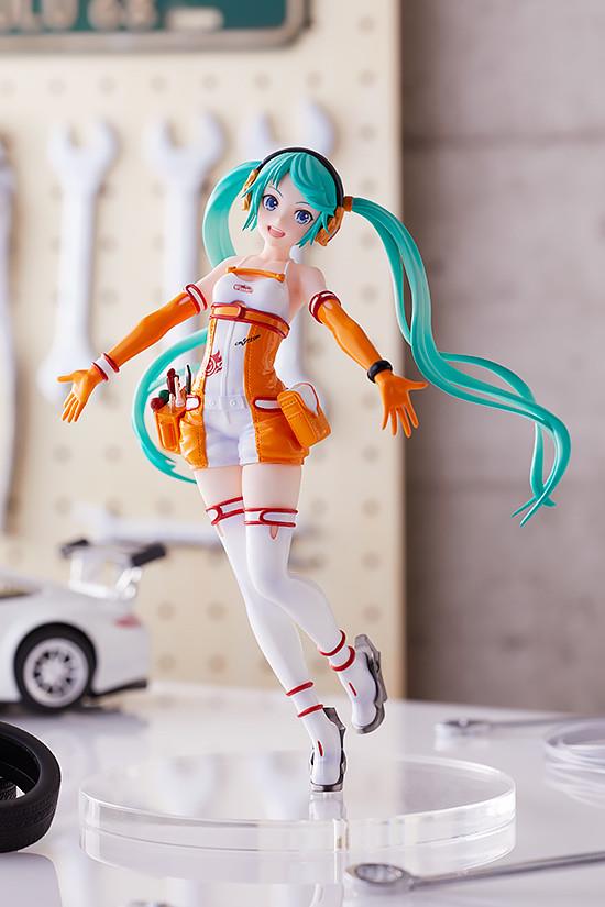 Vocaloid: Racing Miku 2010 ver. POP UP PARADE Figure