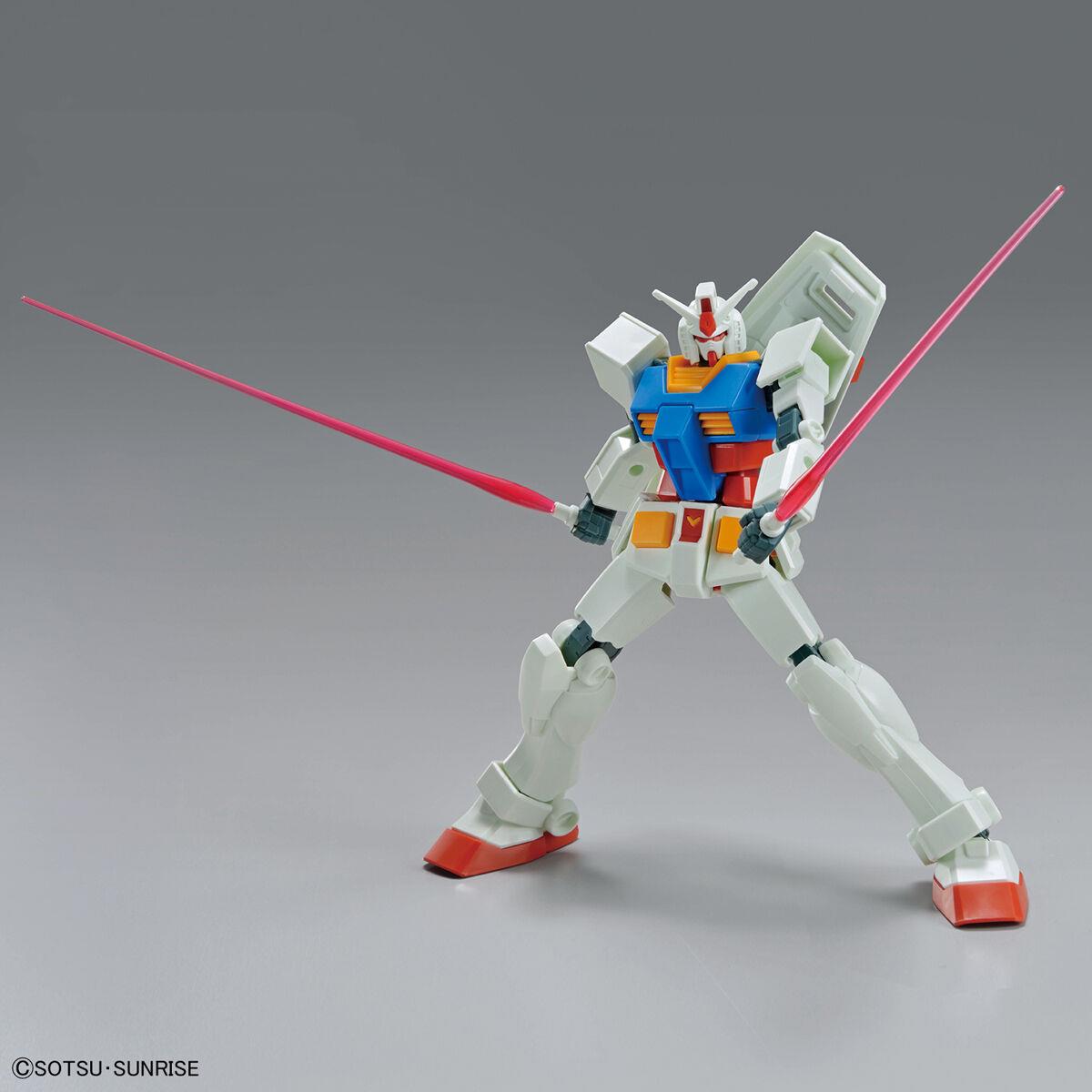 Gundam: RX-78-2 Gundam (Full Weapon Set) EG Model