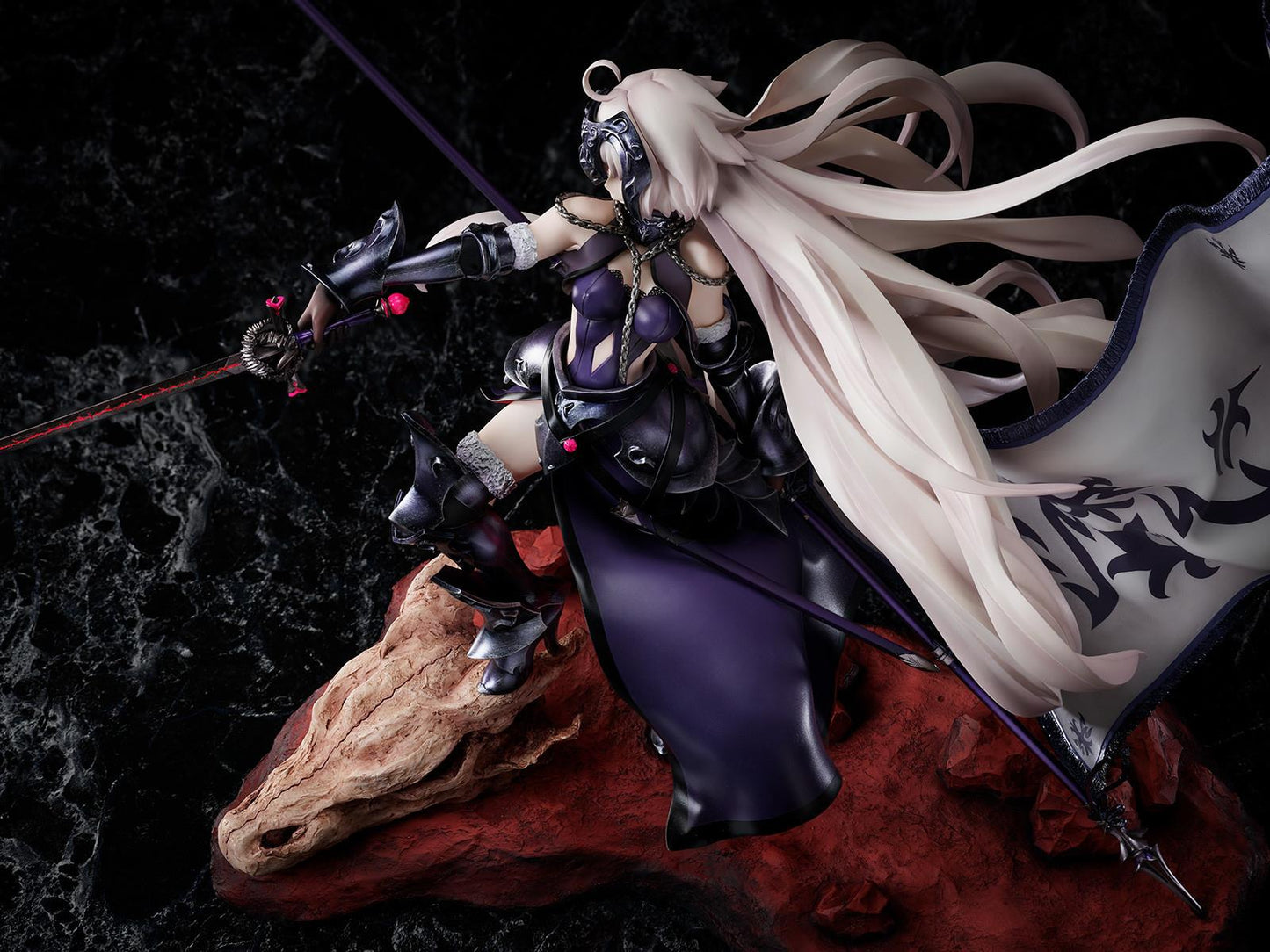 Fate/Grand Order: Avenger/Jeanne d'Arc Alter 1/7 Scale Figure