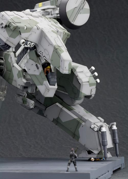 Metal Gear Solid: Metal Gear Rex 1/100 Scale Model