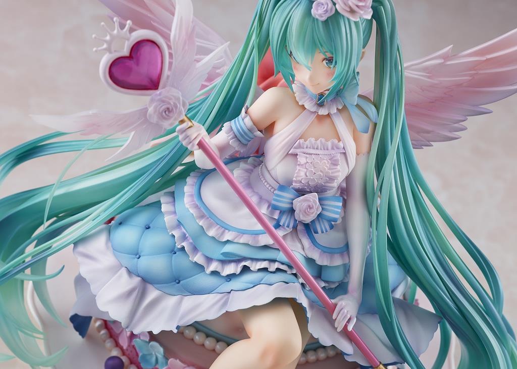 Vocaloid: Hatsune Miku Sweet Angel Ver. 1/7 Scale Figurine
