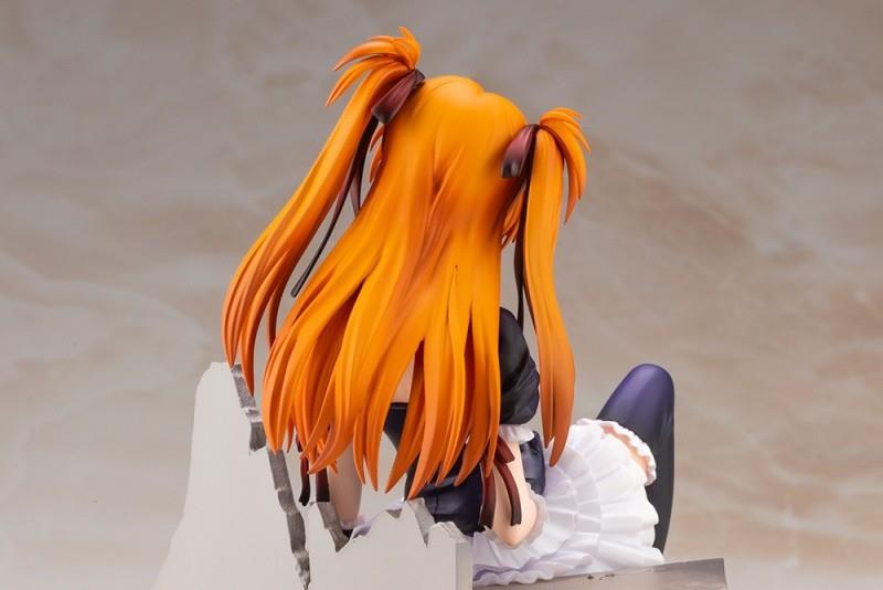Evangelion: Asuka Gothic Lolita 1/7 Scale Figure