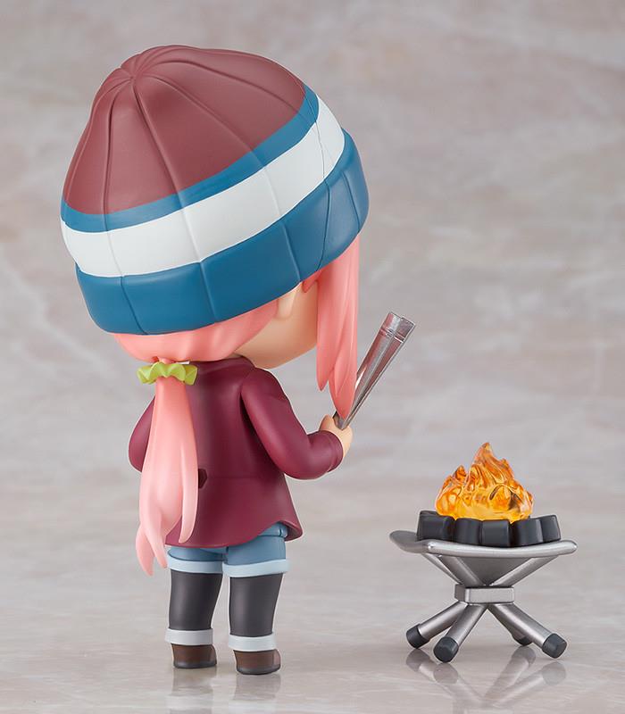 Laid-Back Camp: 1623-DX Nadeshiko Kagamihara Solo Camp ver. DX Edition Nendoroid