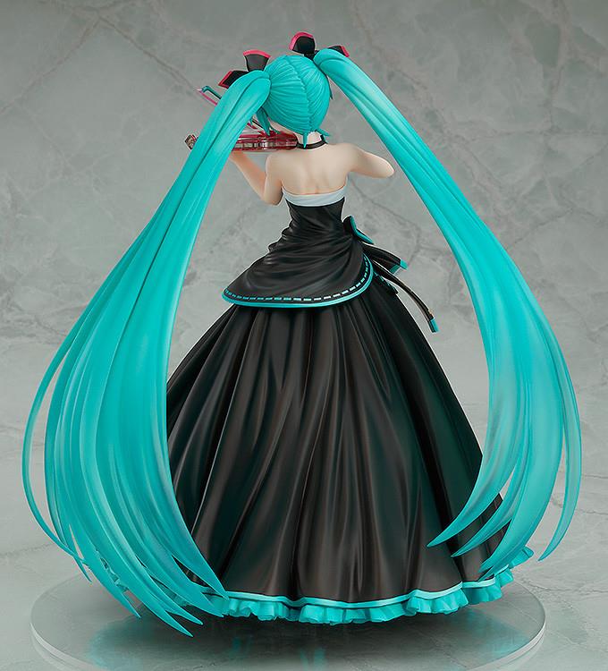 Vocaloid: Hatsune Miku 2017 Symphony Ver. 1/8 Scale Figurine