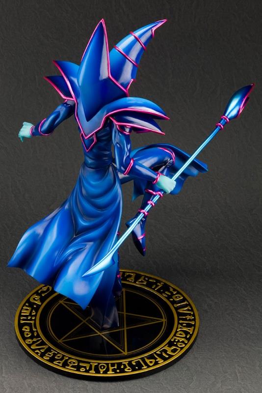 Yu-Gi-Oh!: Dark Magician ArtFXJ 1/7 Scale Figurine