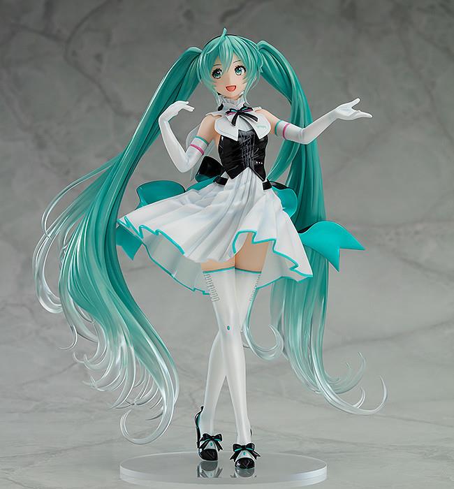 Vocaloid: Hatsune Miku 2019 Symphony Ver. 1/8 Scale Figurine