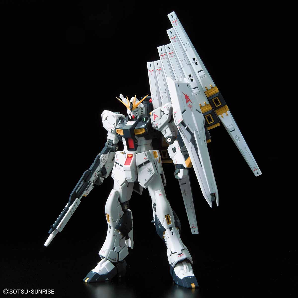 Gundam: v Gundam RG Model