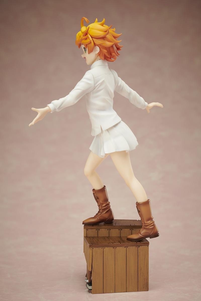 The Promised Neverland: Emma 1/8 Scale Figure