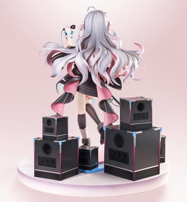 VTuber: Kagura Nana Artist Ver. 1/7 Scale Figure