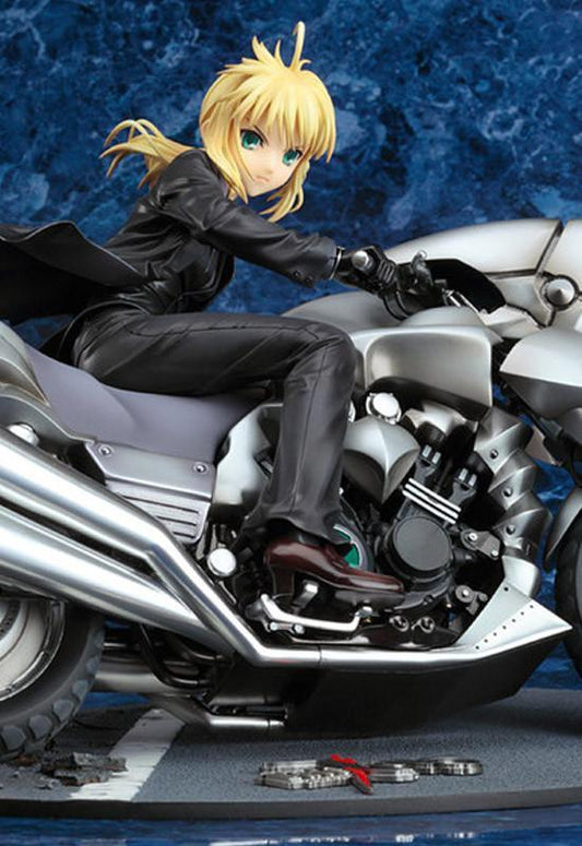 Fate/Zero: Saber & Saber Motored Cuirassier 1/8 Scale Figure